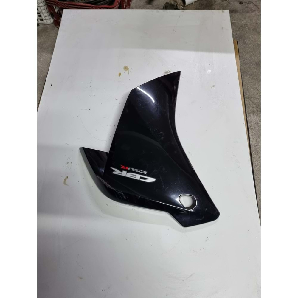 HONDA CBR 250R SOL GRENAJ 12-14 ORJ