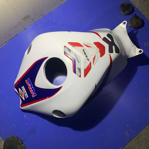 HONDA 1000 RR DEPO GRENAJI 08-11 ORJ ÇIKMA